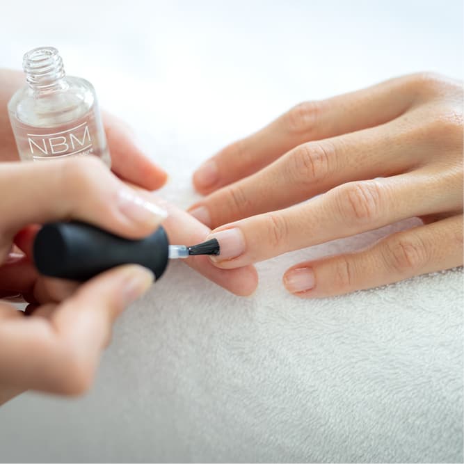 Maniküre mit Handmassage